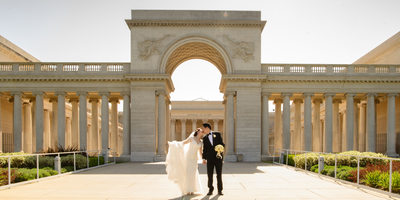 Marriage kiss at the San Francisco Legion of Honor