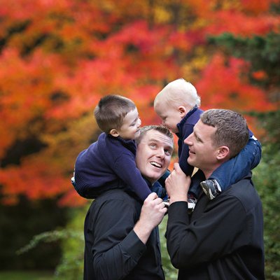 Whitby Family Photographer at Cullen Gardens