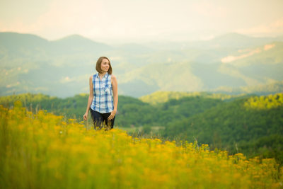 Scenic Senior Portrait Photographer Mountains
