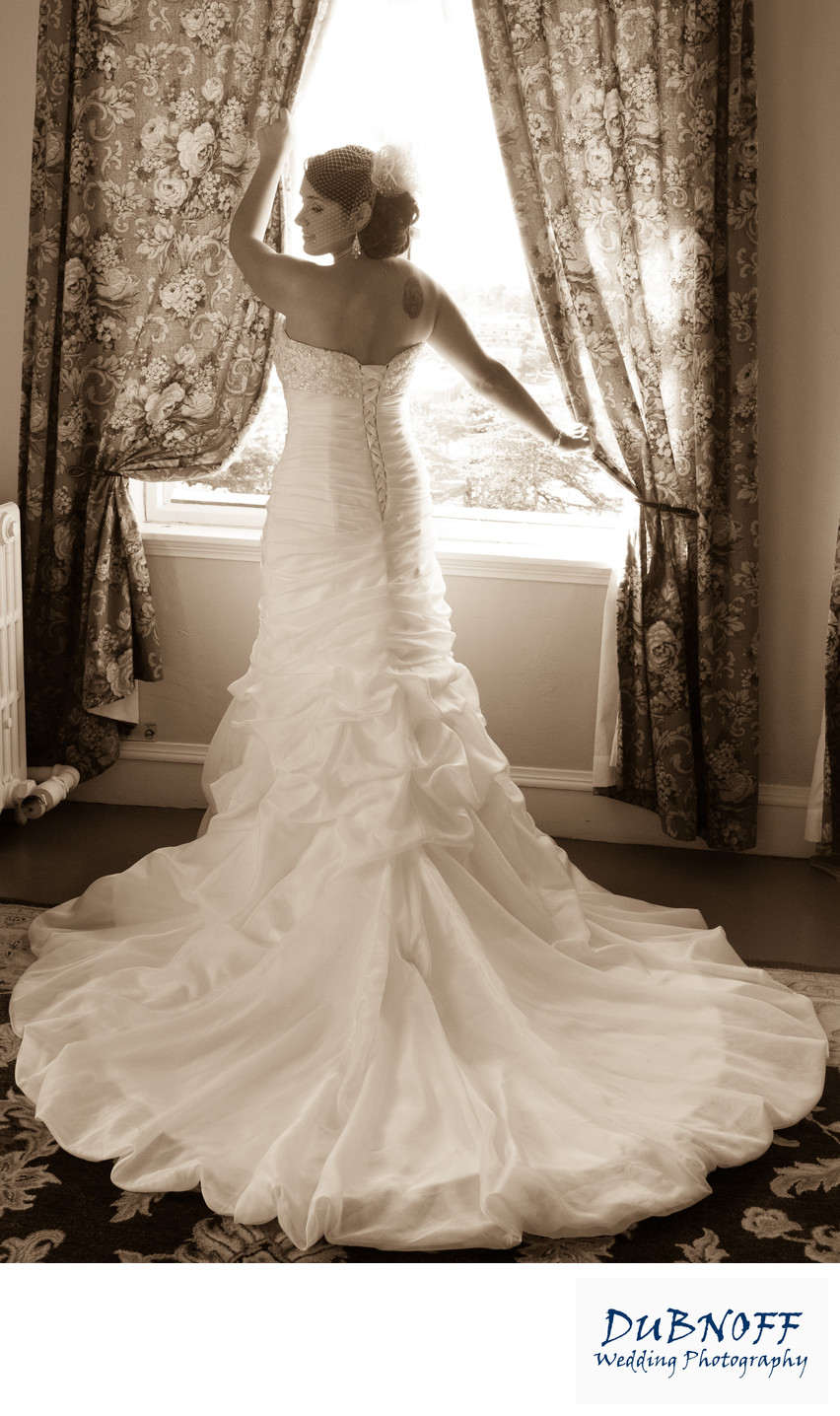 Berkeley City Club Wedding Photography - Back of Dress in the Window