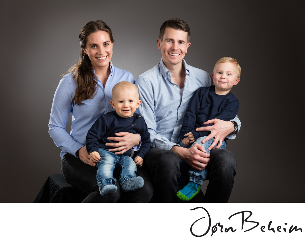Studiofotografering familiebilder, familie fra Asker