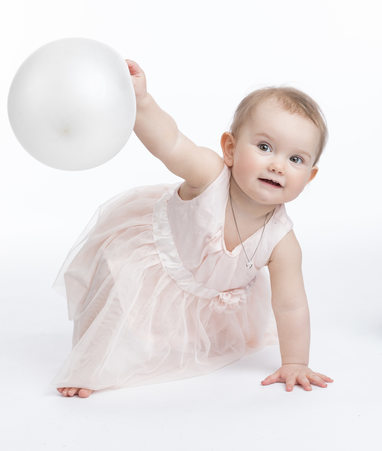 Babybilder med balong, se bilder fra studio Jørn Beheim