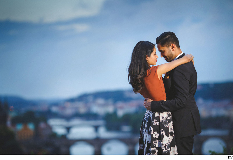 romantic Prague marriage proposal couple embrace