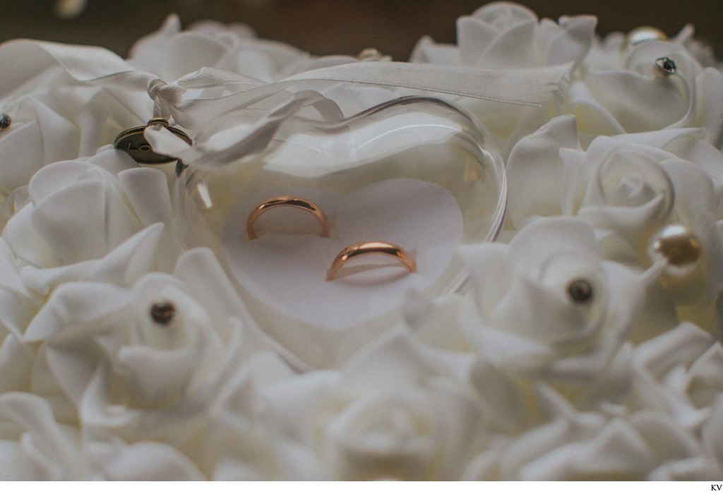 the wedding rings await I Vrtba Garden