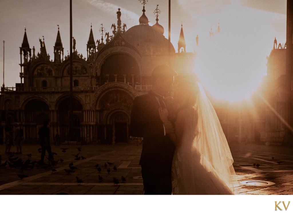 silhouette of bride & groom St Mark's Basilica Venice