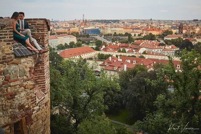 A romantic marriage proposal in Prague: Prague Castle