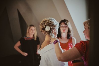 bridal preparation - wedding photos
