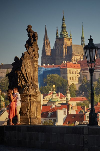 Adventurous couple during their Prague E-Session