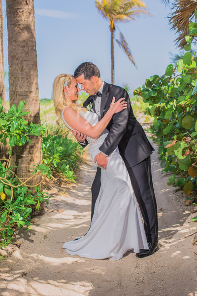 HIRE THE BEST MIAMI WEDDING PHOTOGRAPHER IN FLORIDA