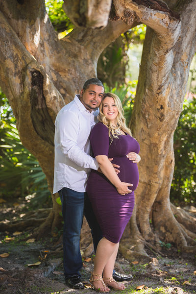 CORAL GABLES ON-LOCATION MATERNITY PHOTOGRAPHER