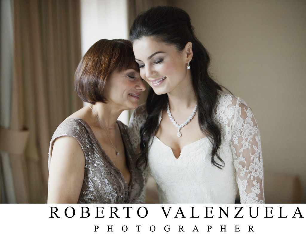 Beverly Hills Hotel Wedding Mother Daughter Moment
