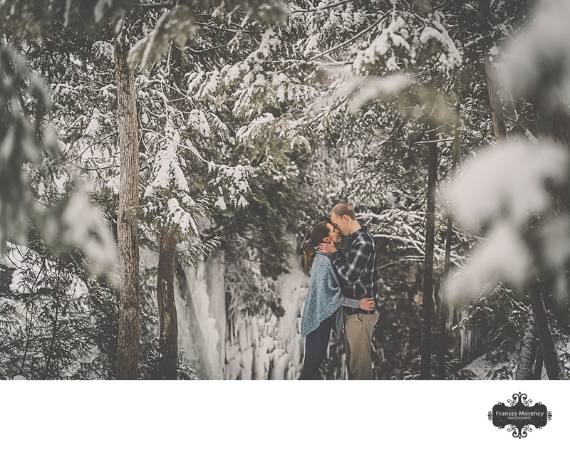 Hogg's Falls Engagement Photographer