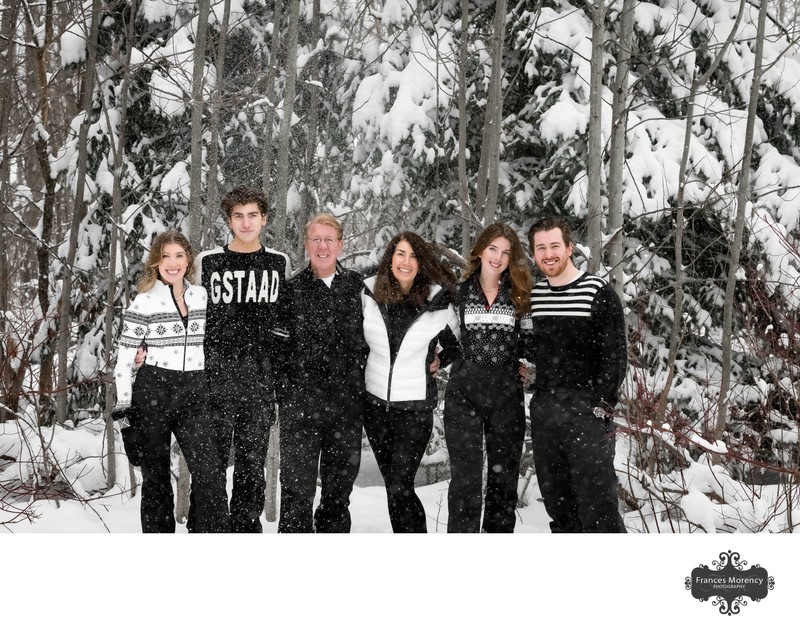 Winter Family Portrait:  Blue Mountain Photographer