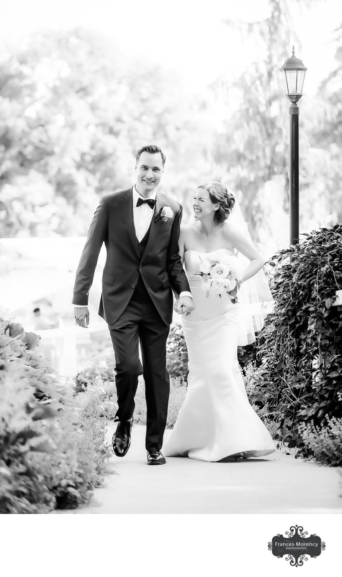 Black and White Wedding Pictures of Bride Groom