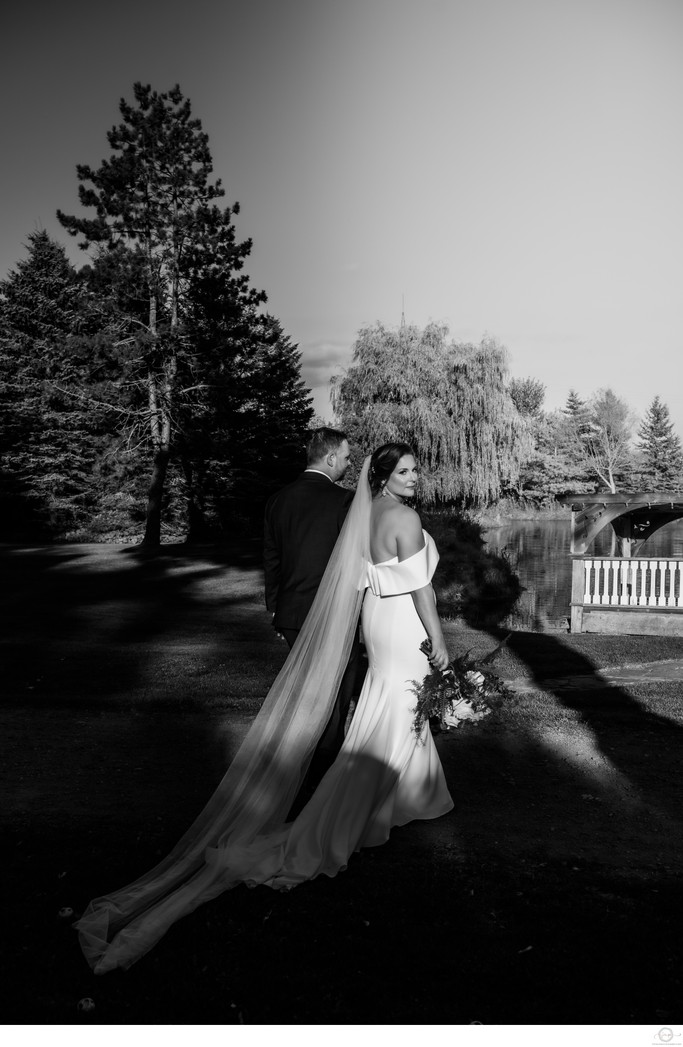 Modern Bride Walking in Harsh Light:  Belcroft Photographer