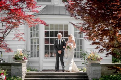 Bride Walking Down Aisle: Donalda Club Photographer