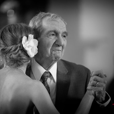 Oceanstone wedding dad and daughter first dance.
