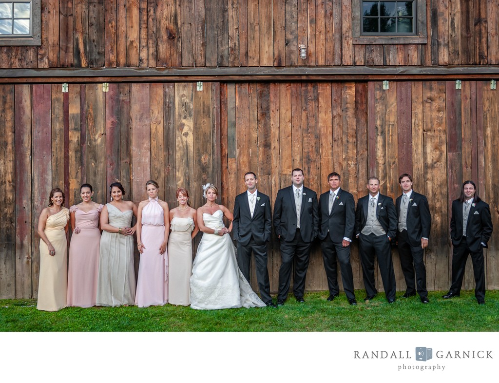 bridal-party-barn-wall-riverside-farm-vermont