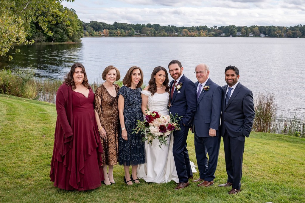 family-portrait-the-lakehouse-halifax