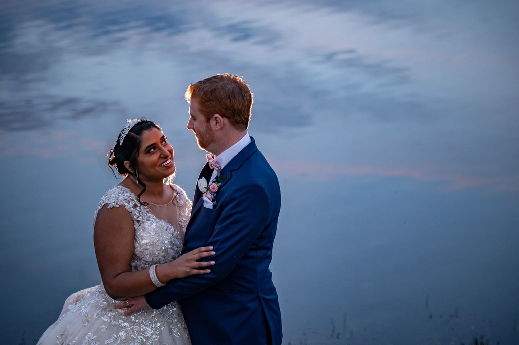 romantic-lakefront-wedding-grand-view-mendon