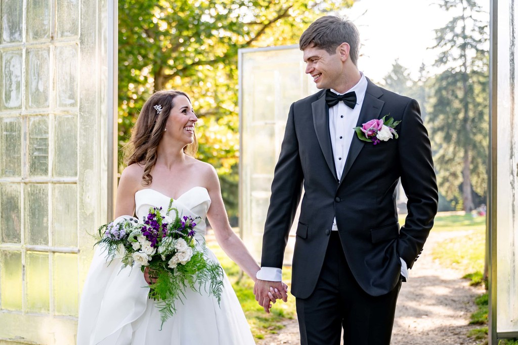 decordova museum weddings candid couple moment