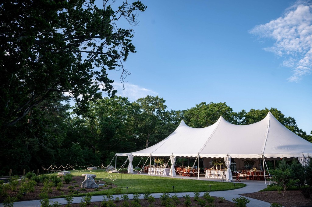 elegant outdoor tent setup for decordova museum weddings