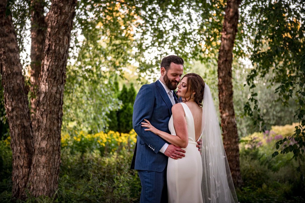 Beautiful light among the trees at Elm Bank wedding