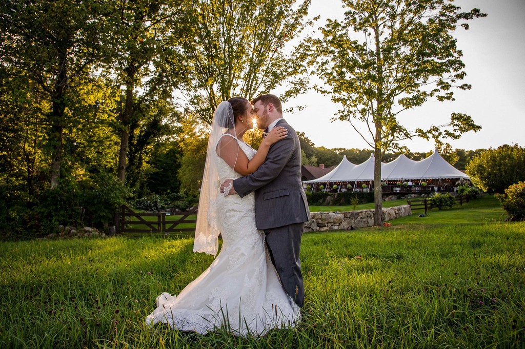 Sunset kiss by the trees – Fern Hill Barn backdrop