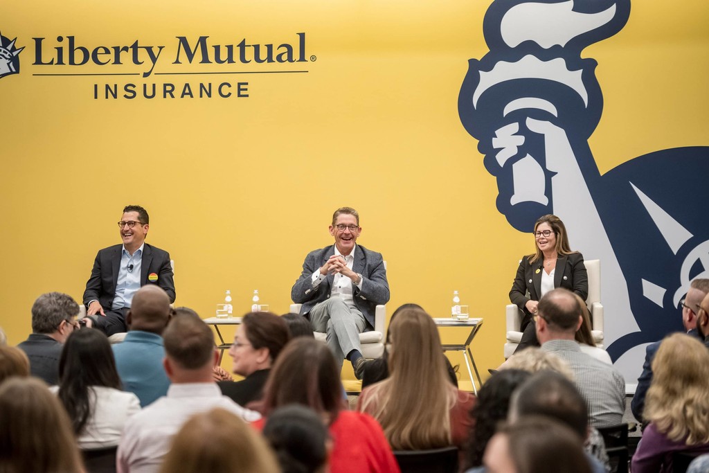 Boston event photographer covering corporate panel talk