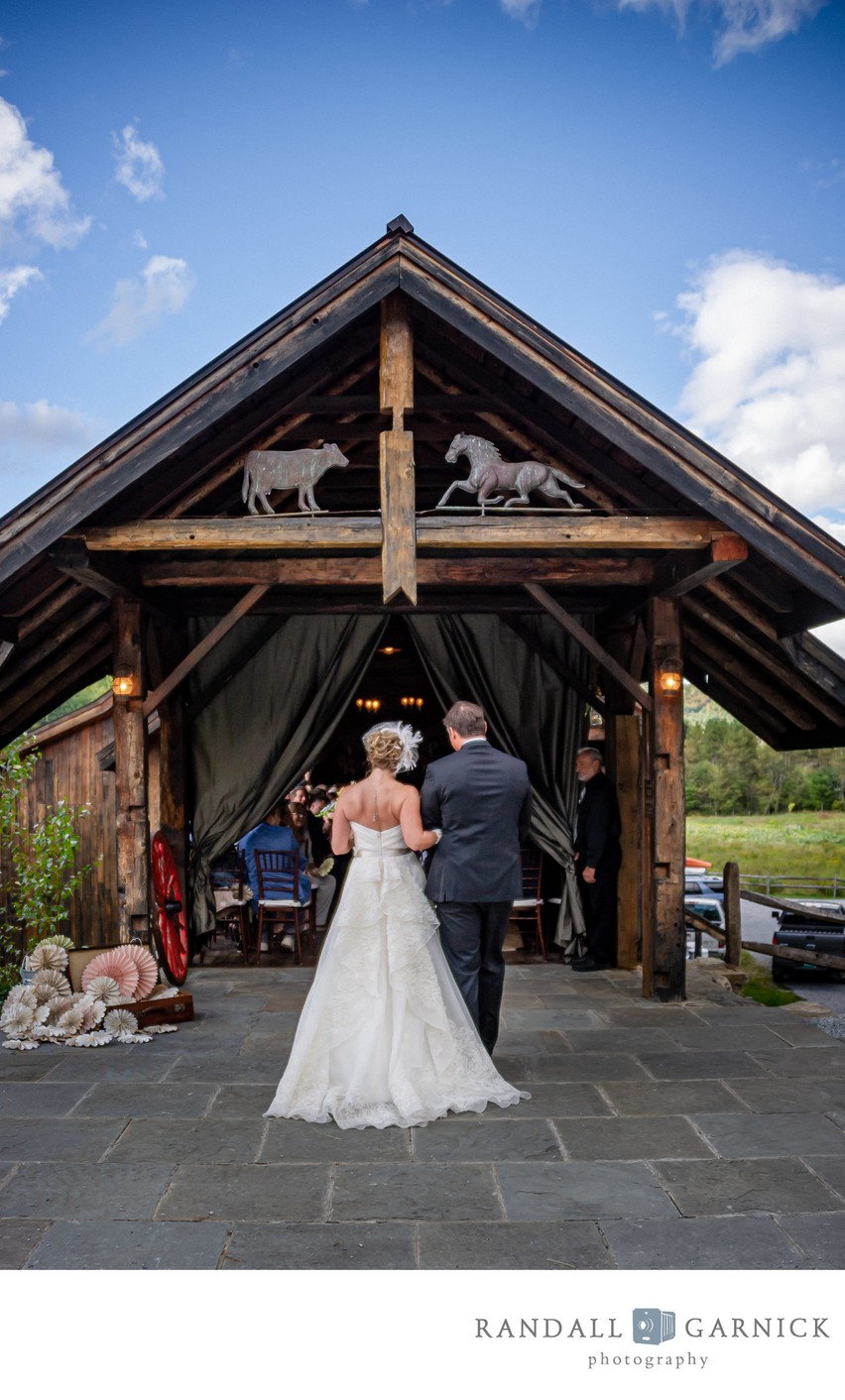 vermont-wedding-ceremony-riverside-farm-barn