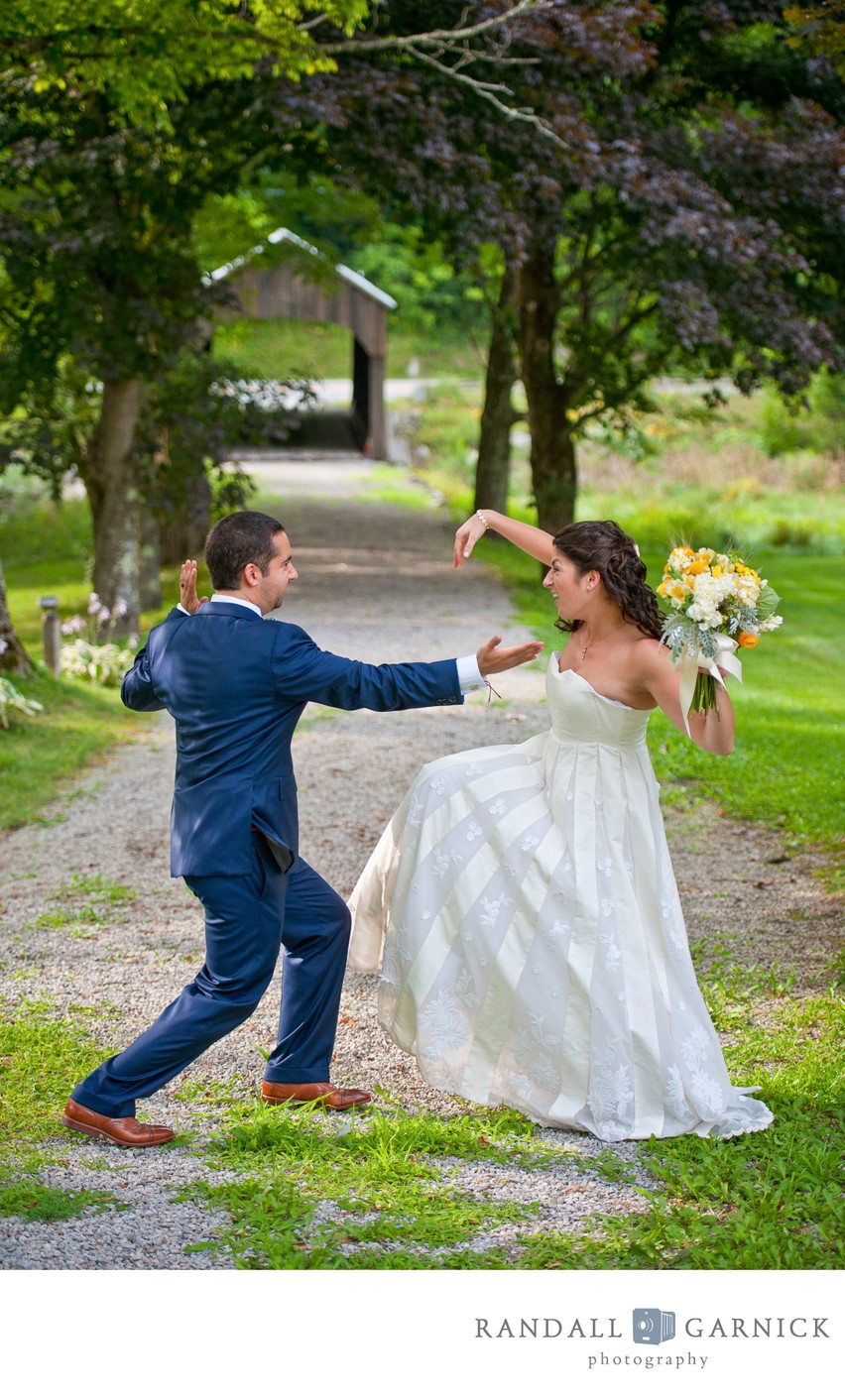 fun-candid-wedding-moment-riverside-farm-vermont