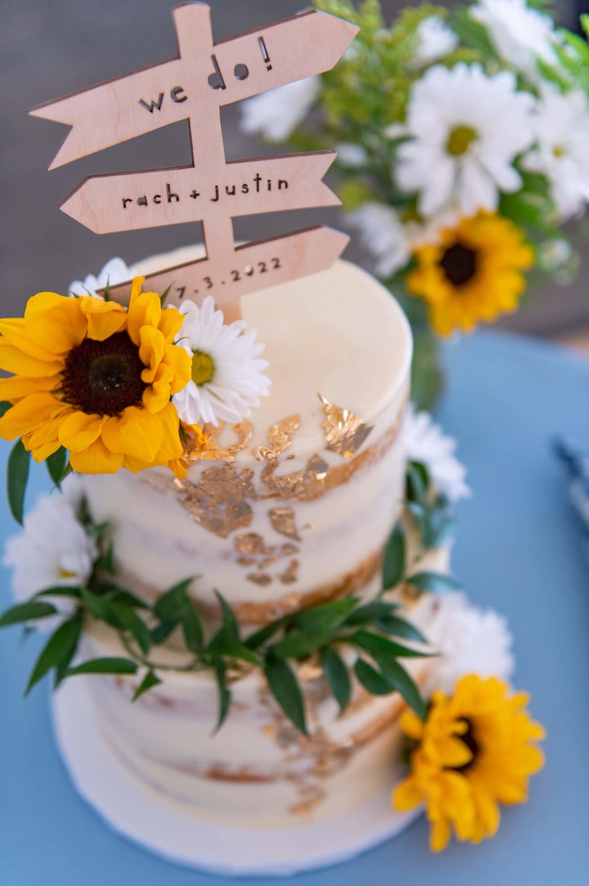 Rustic wedding cake Blithewold Mansion wedding