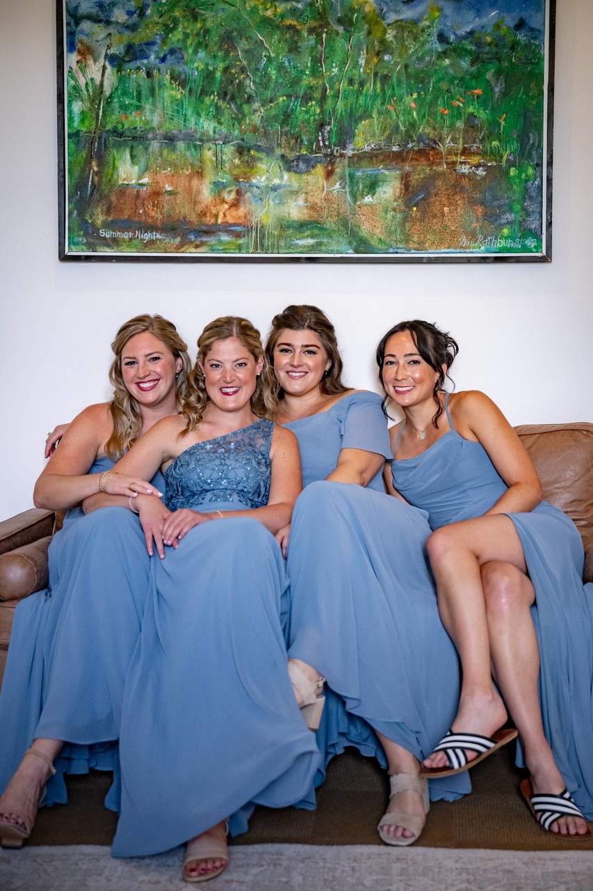 bridesmaids in blue at decordova museum weddings