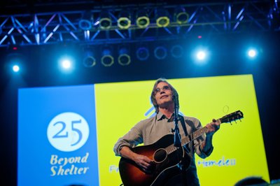 Musical performance by Jackson Browne at Boston House of Blues