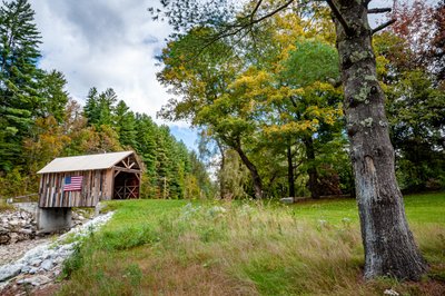 covered-bridge-riverside-farm-vermont