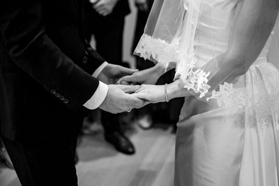 black-and-white-candid-details-lakehouse-halifax