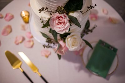 Wedding cake with roses at Elm Bank weddings