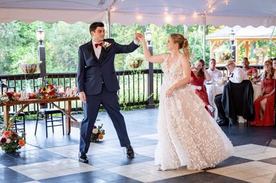 Fern Hill Barn elegant 1st dance