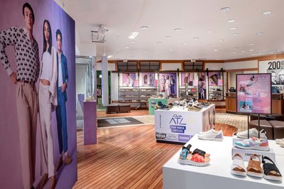 Clarks retail display design inteior photography Faneuil Hall