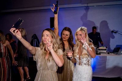 Bridesmaids and bride selfie moment
