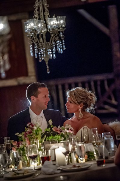 romantic-dinner-table-riverside-farm-vermont-wedding