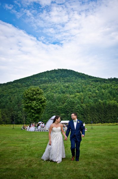 mountain-wedding-couple-riverside-farm-vermont