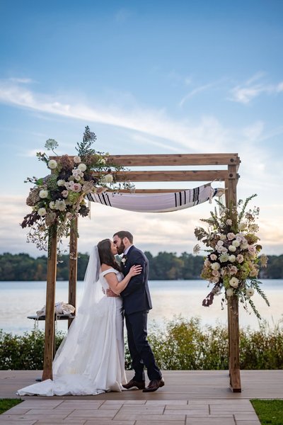 the-lakehouse-halifax-wedding-ceremony-kiss