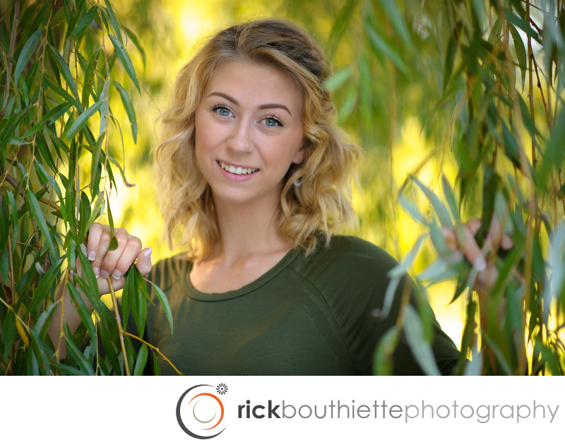 NH SENIOR HIGH SCHOOL PORTRAIT PHOTOGRAPHY