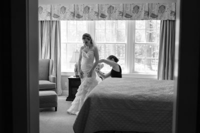 BRIDE GETTING READY - SEACOAST NEW HAMPSHIRE WEDDING