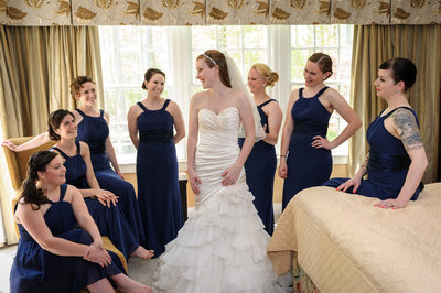 BRIDE AND BRIDESMAIDS - SEACOAST WEDDING PHOTOGRAPHY