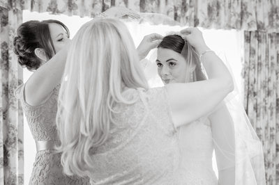 BRIDE GETTING READY - MOUNTAIN VIEW GRAND 