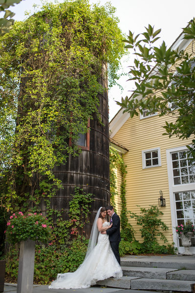 RUSTIC NEW HAMPSHIRE WEDDING AT THE BEDFORD VILLAGE INN
