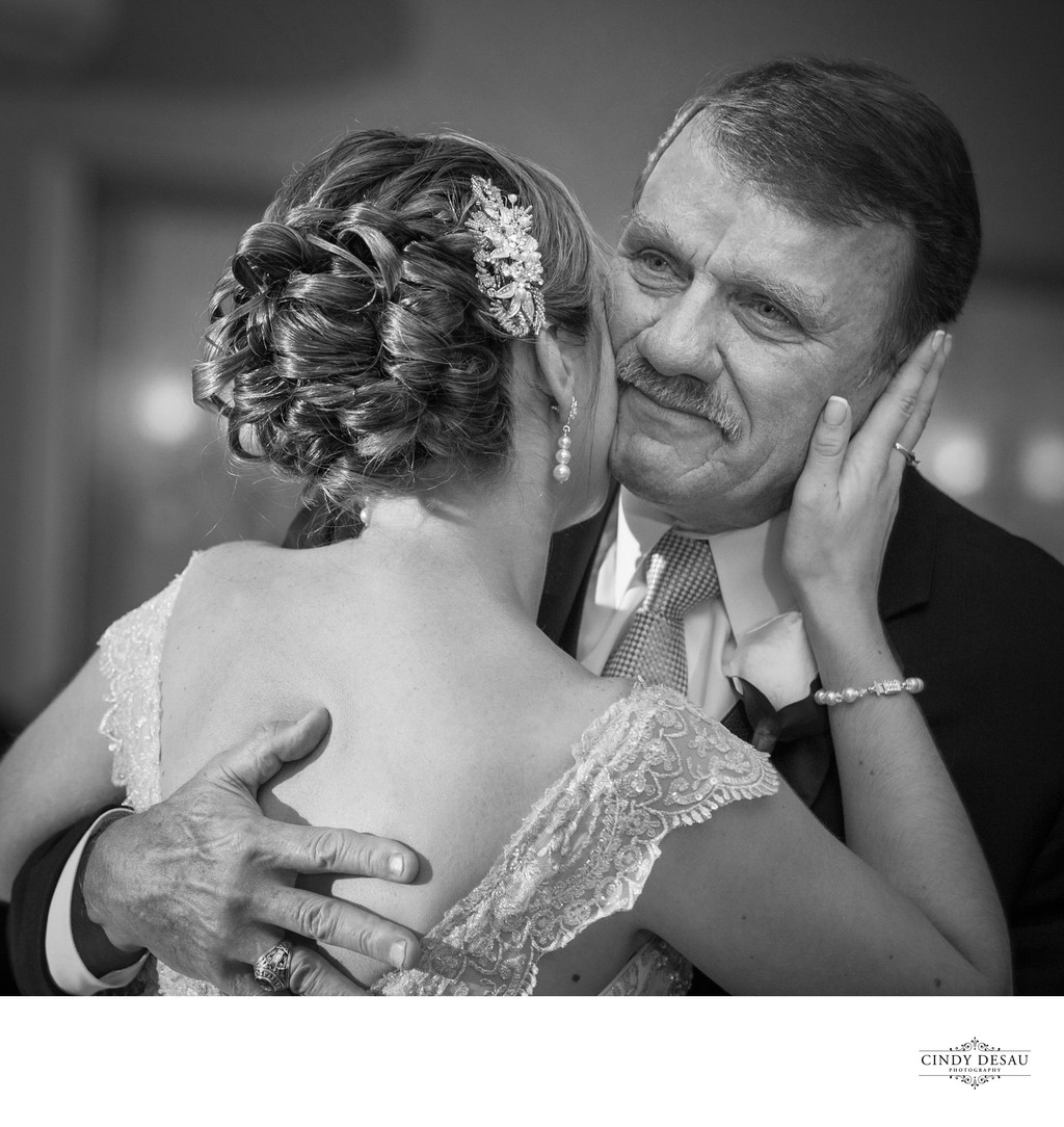 Parent dance-bride-dad