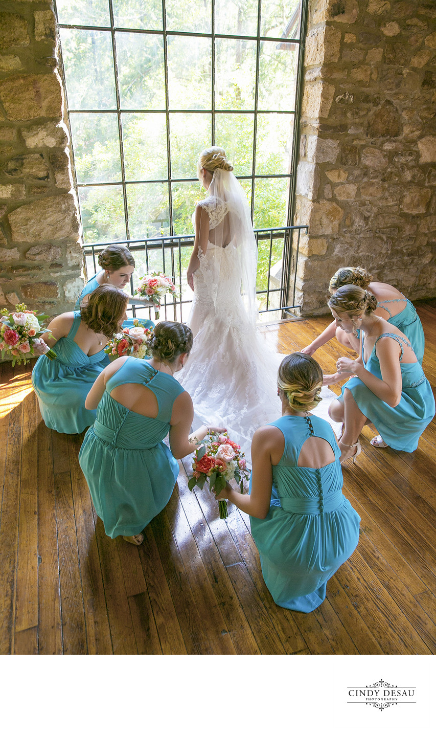 Beautiful Candid Moment of Bride with Her Bridesmaids